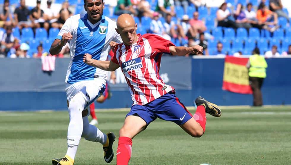 Víctor Mollejo en un partido con el Atlético de Madrid