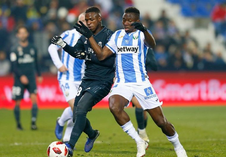 Kenneth Omeruo en un partido la pasada campaña