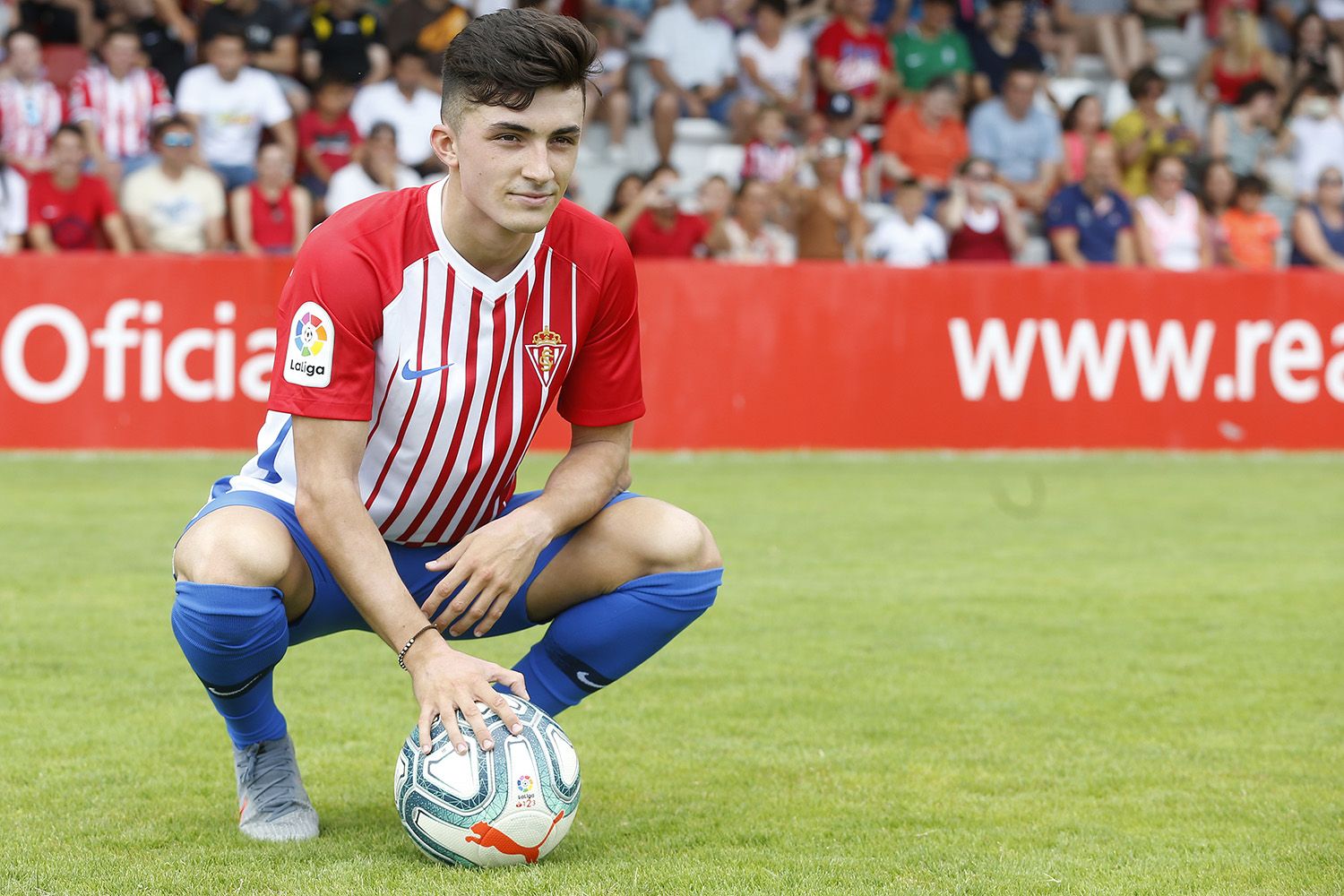 Manu García en su presentación como rojiblanco