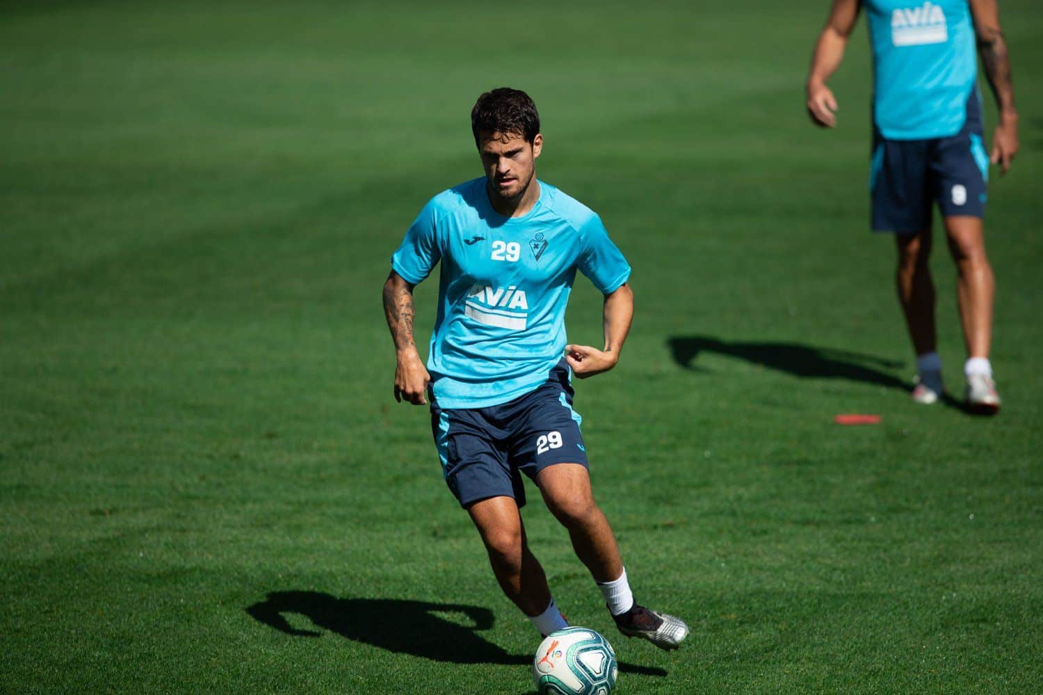 Roberto Olabe en un entrenamiento de la SD Eibar