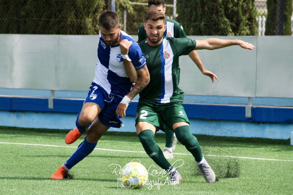 Lance del juego entre el Ebro y Espanyol 'B' la pasada jornada