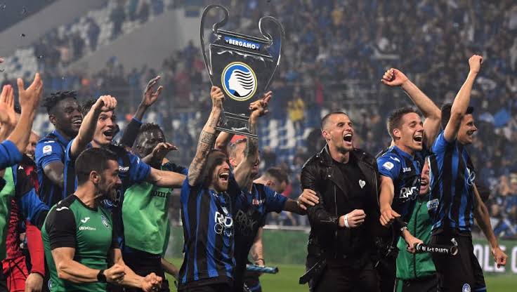 Atalanta celebra su pase a la Champions.