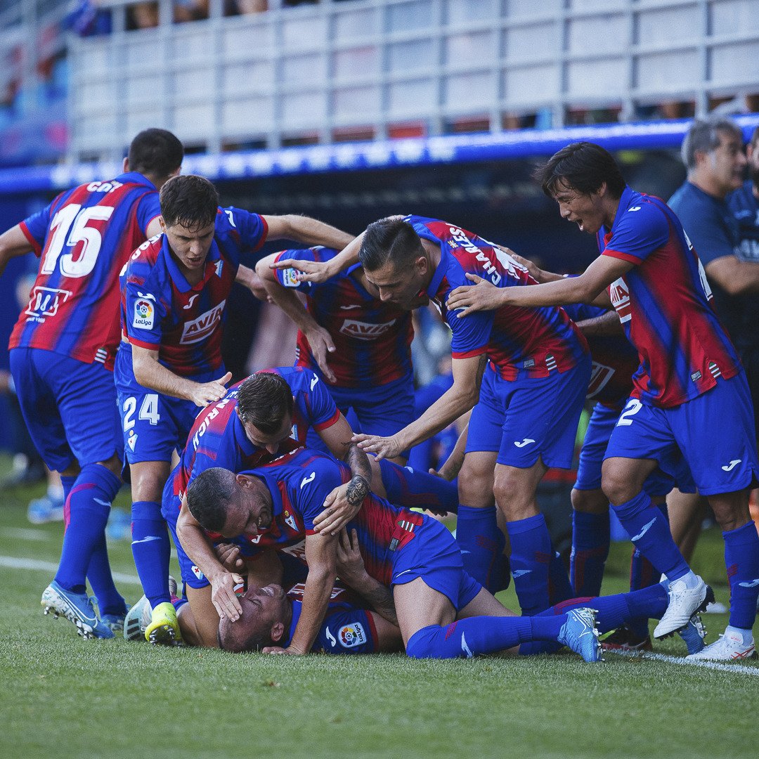 Celebración del gol de Ramis frente al Espanyol. Foto: @SDEibar