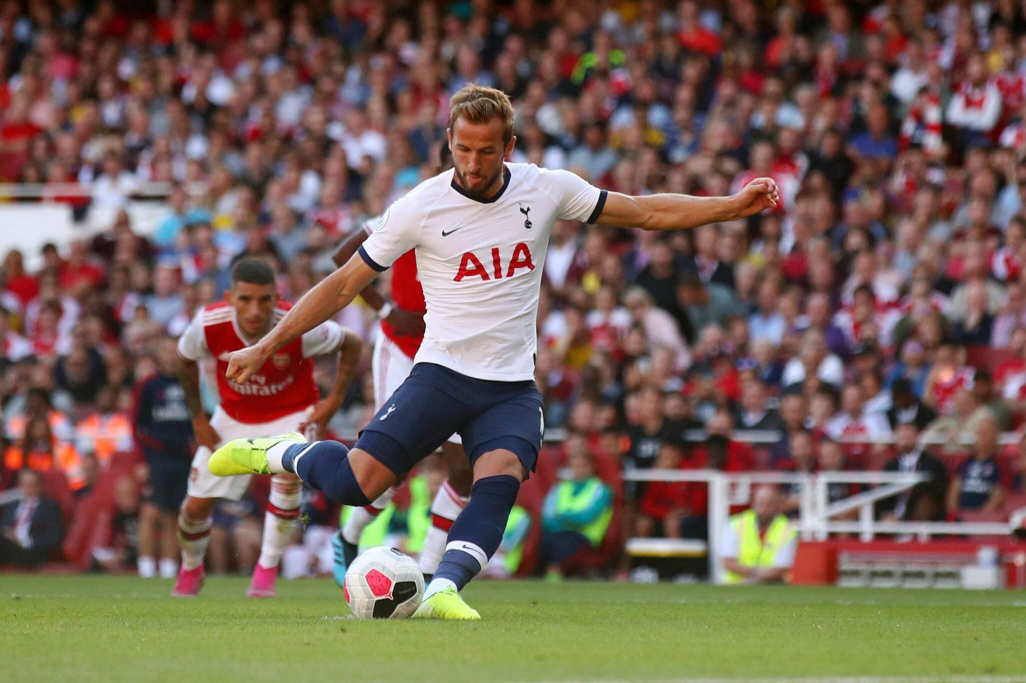 Harry Kane envía el penal al fondo de las redes - Foto: Tottenham Hotspur