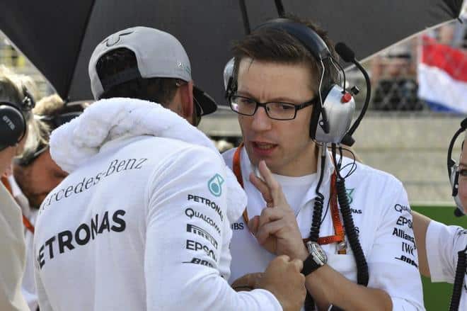 Lewis Hamilton sin Peter Bonnington para buscar su sexto título en la F1 Lewis Hamilton sin Peter Bonnington para buscar su sexto título en la F1