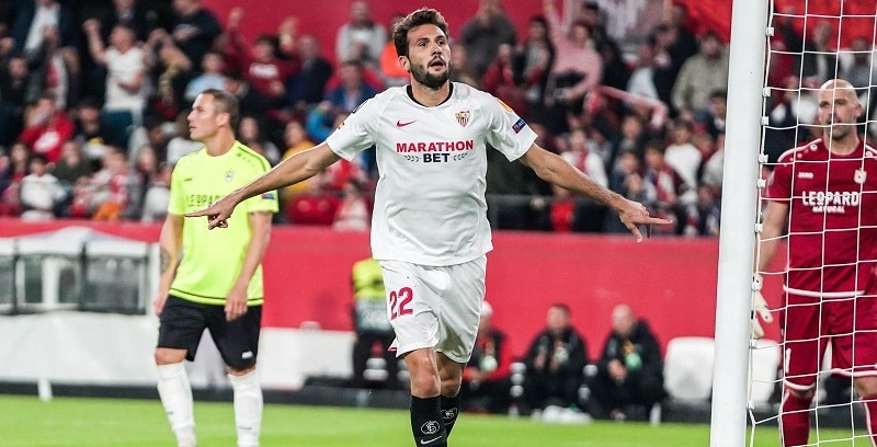 Franco Vázquez celebra uno de sus tantos con el Sevilla