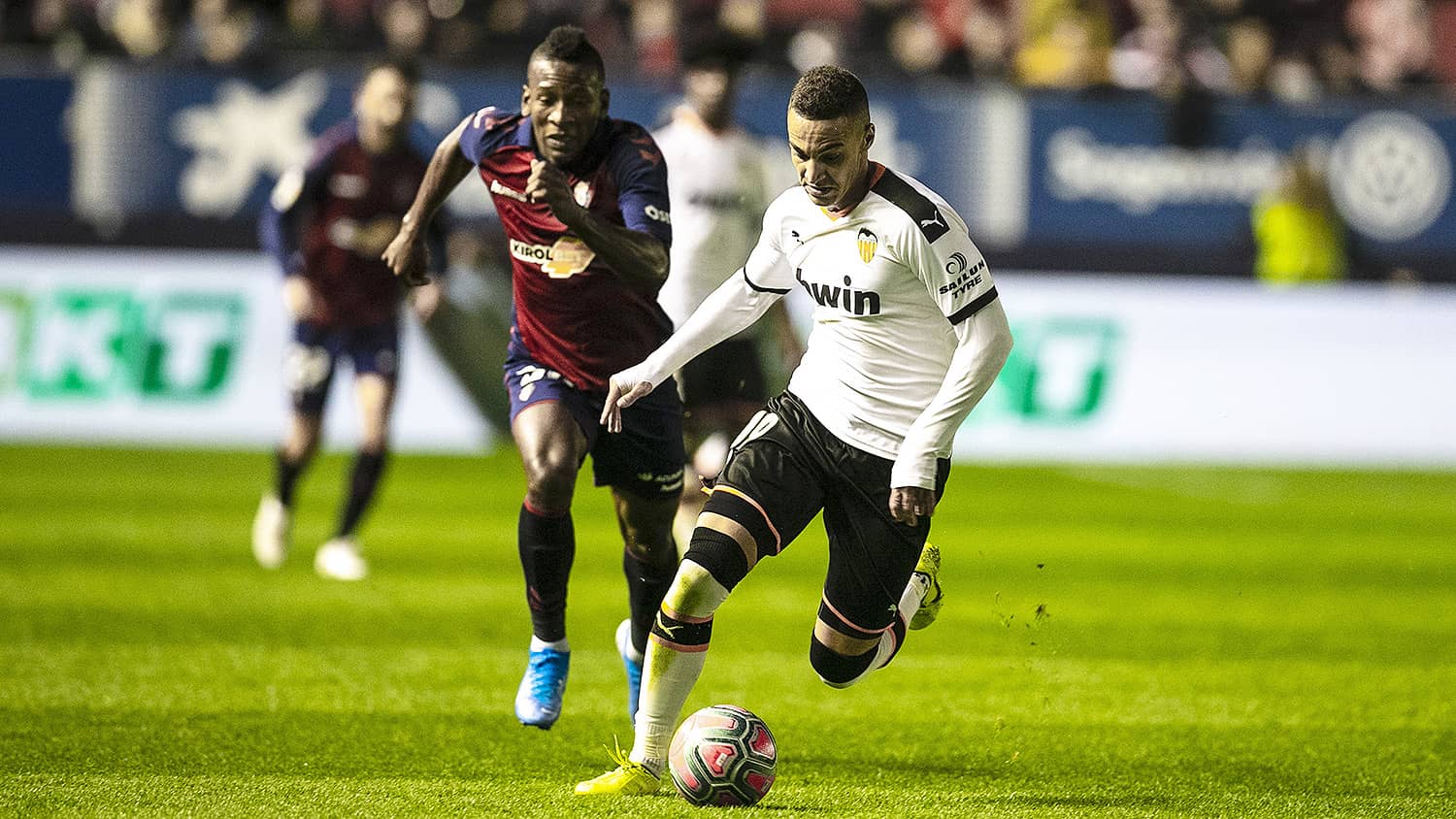 Rodrigo durante el encuentro frente al Osasuna