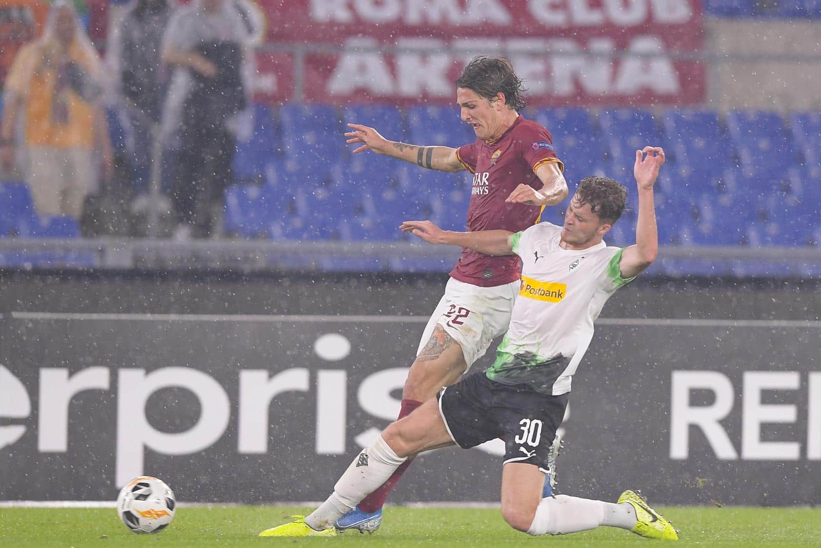 Roma 1-1 Borussia Mönchengladbach: Nicolo Zaniolo anotó el gol de su equipo en un empate extraño ante el Gladbach. Fuente: (@OfficalASRoma)