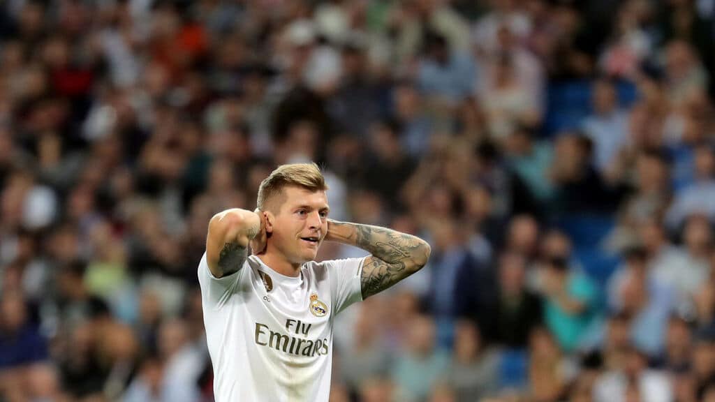 Kroos lamenta una ocasión fallada en el encuentro frente al Granada.