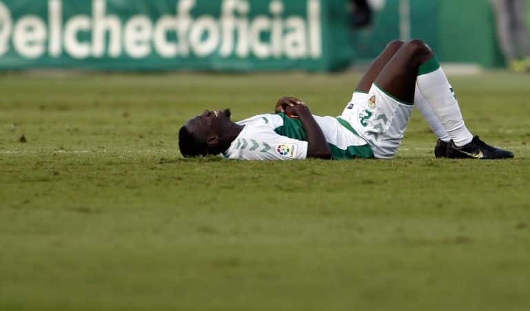 Mfulu fue el último en sumarse a la nómina de lesionados en el Elche