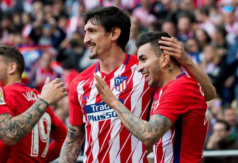 Savic celebra un gol del Atlético de Madrid en pasadas campañas