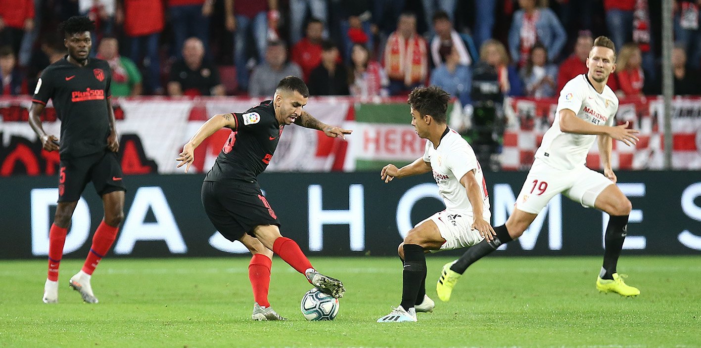 Correa intenta un pase | Imagen: Atlético de Madrid