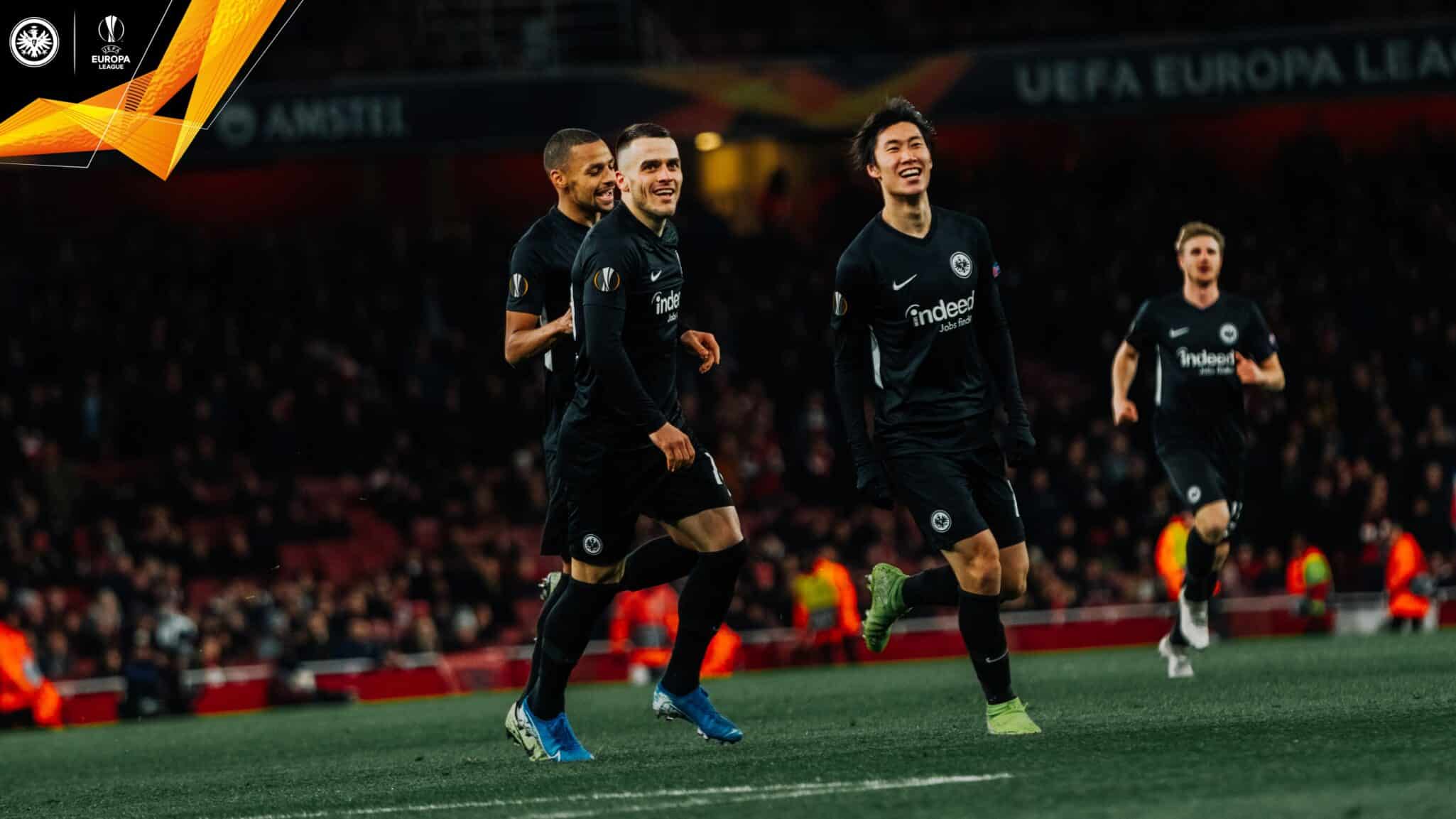 Arsenal 1-2 Eintracht Frankfurt. Daichi Kamada convirtió un doblete para que su equipo tome el Emirates. Fuente: (@Eintracht)