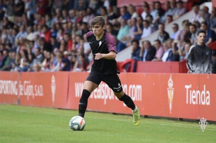 Pablo García en la pretemporada con el Sporting