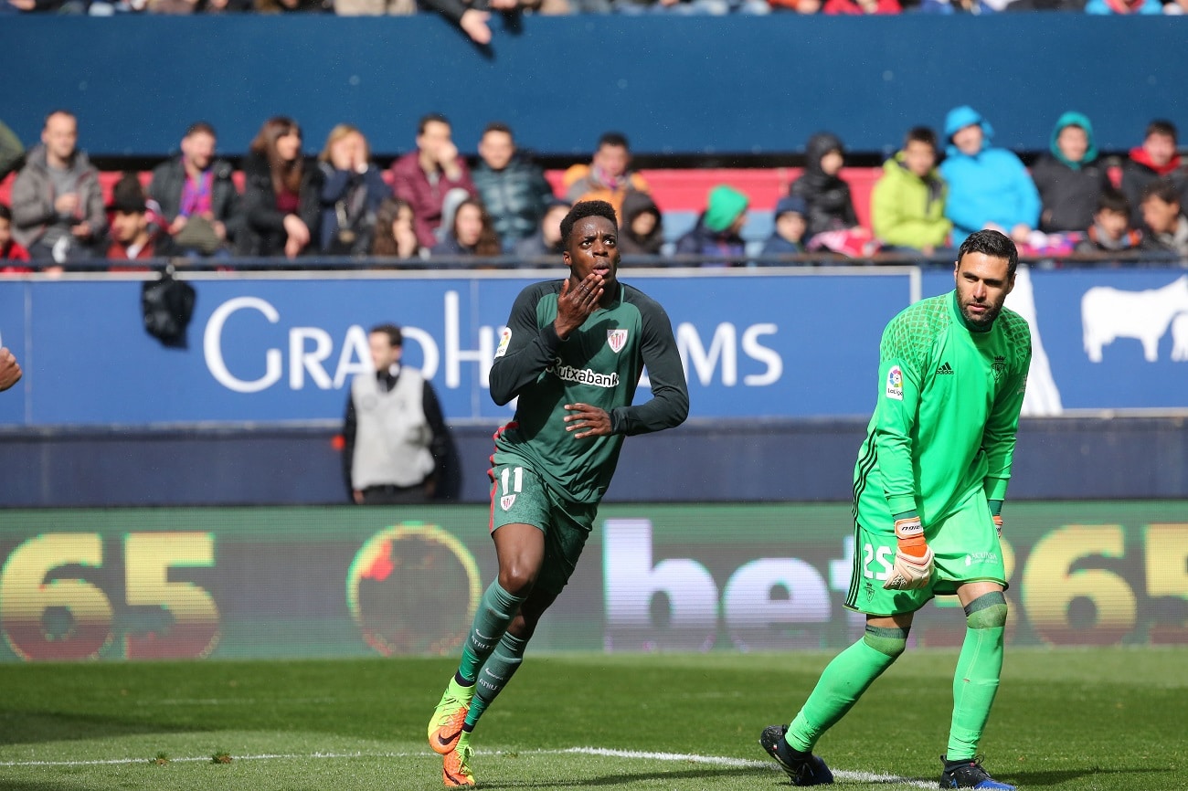 Williams celebra un gol en la última victoria del Athletic en El Sadar