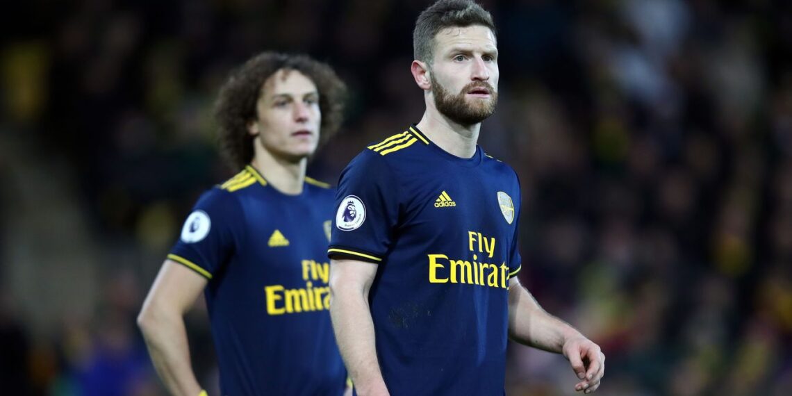 Mustafi en 2019 en su etapa en el Arsenal