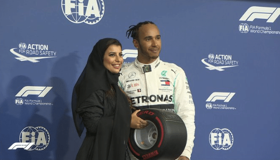 Mercedes sigue arrasando en Abu Dhabi. Ahora con Hamilton, logran la Pole en Yas Marina