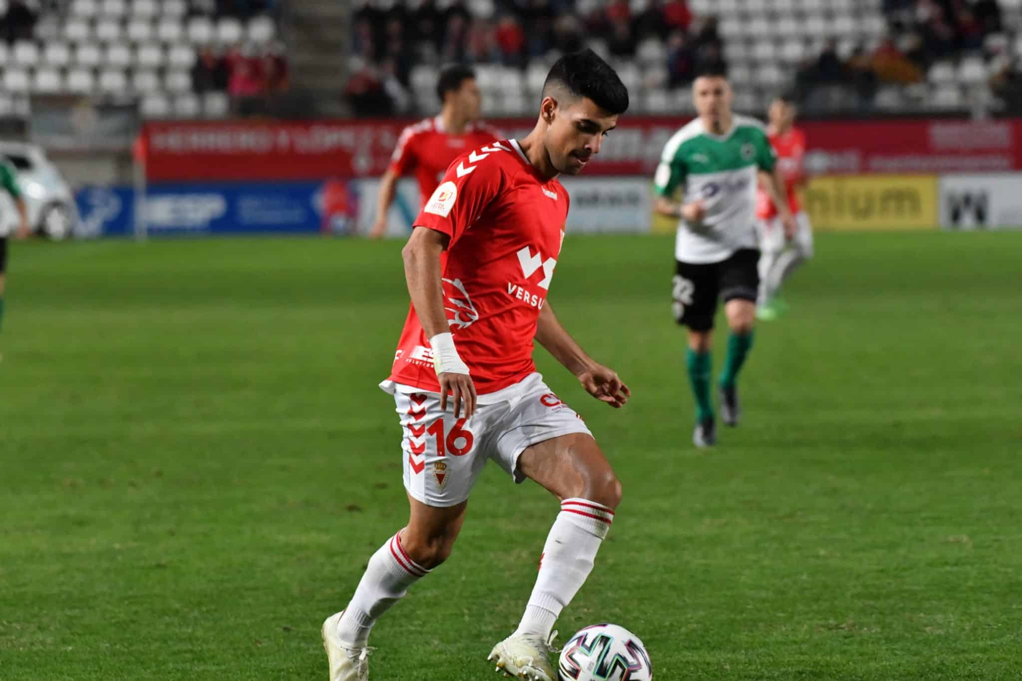 Andy Escudero realizo un partido muy completo con el Real Murcia