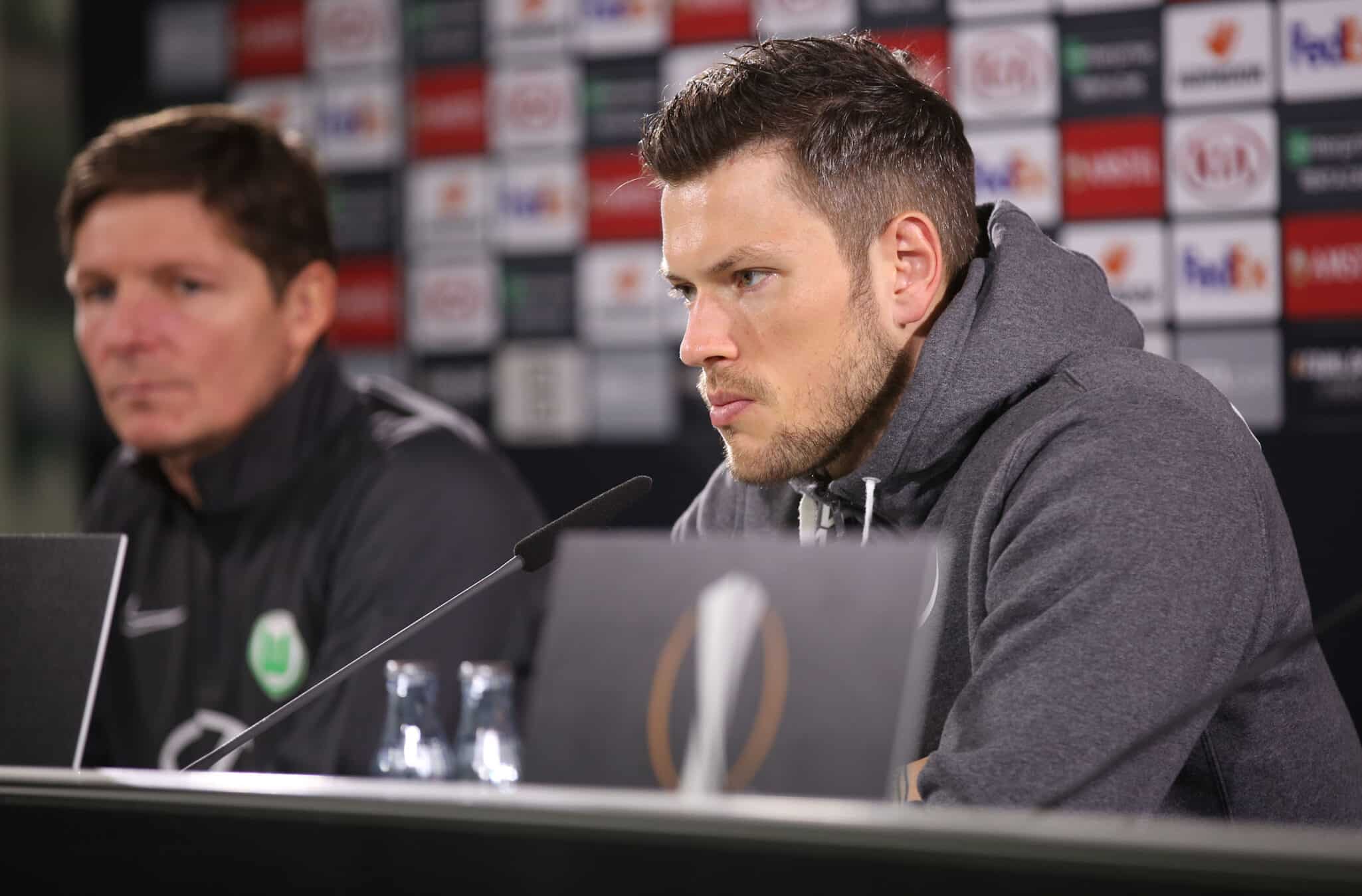 Wolfsburgo - Saint-Étienne: El técnico de los "lobos", Oliver Glasner, confirma que Daniel Ginczek será titular mañana. Fuente: (@VflWolfsburg)