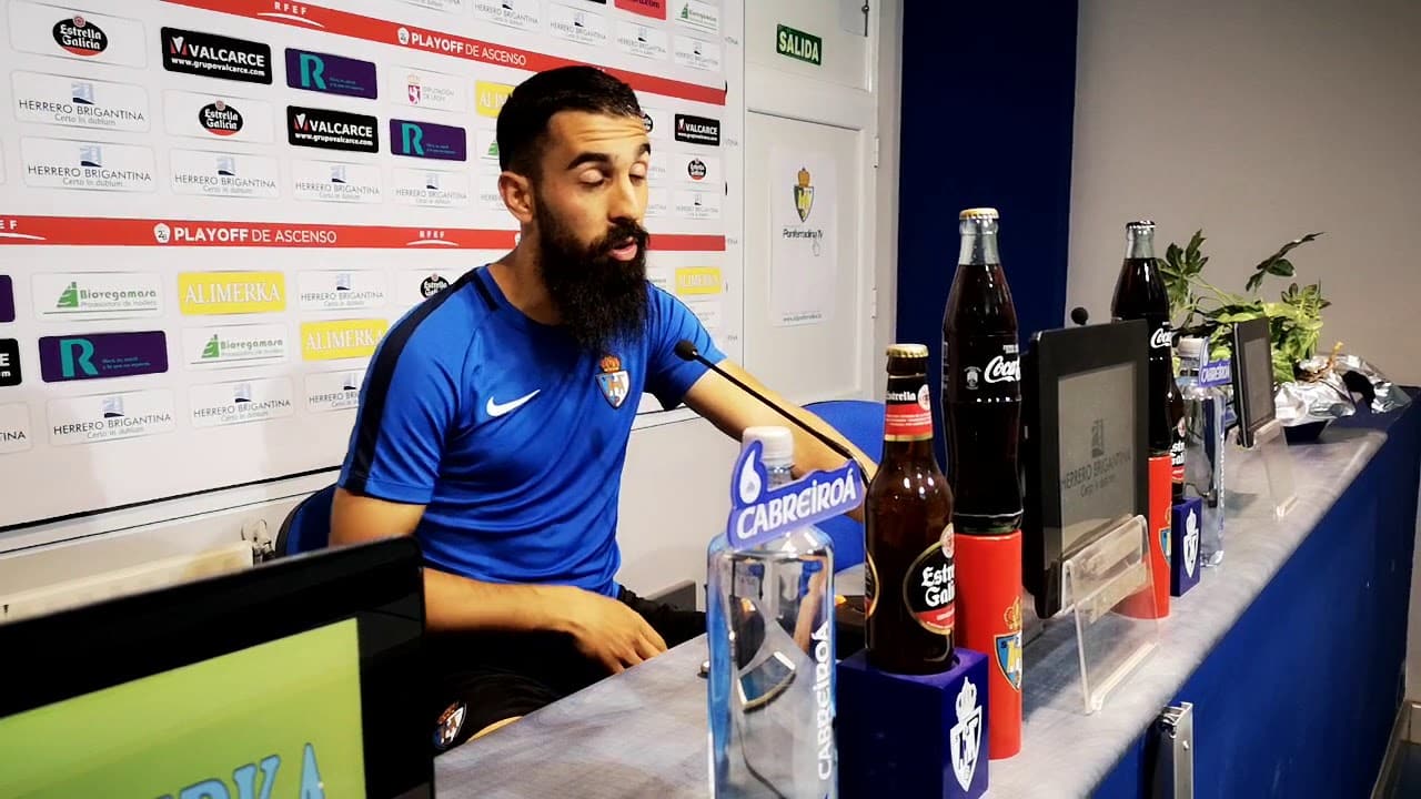 Carlos Bravo en una rueda de prensa en El Toralín