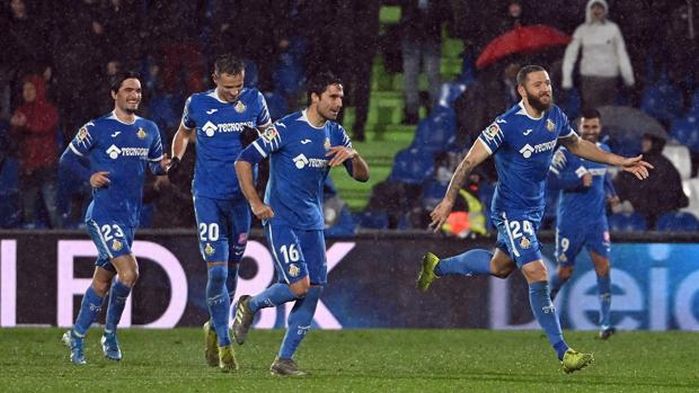 Jugadores del Getafe celebran un gol frente al Levante