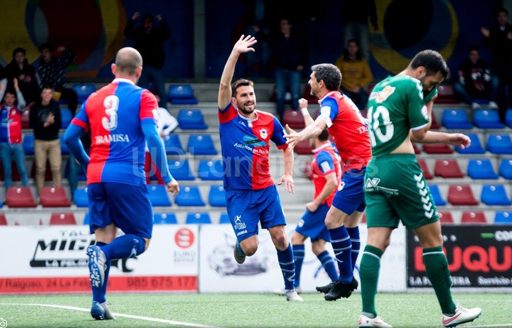 Dani Abalo celebra el gol que supuso la clasificación para la Copa del Rey el pasado curso