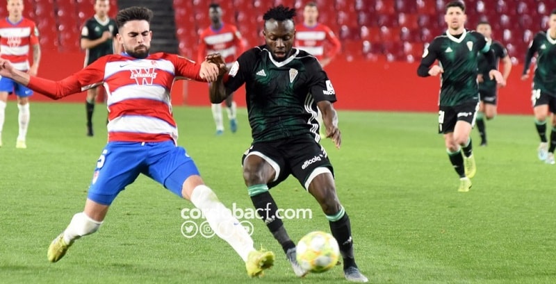 Owusu frente al Recreativo Granada | Imagen: Córdoba CF