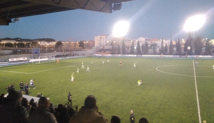 Lance del partido copero del Ebro frente a la Ponferradina.