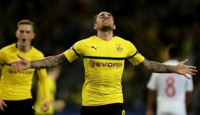 Paco debería rebajarse considerablemente el sueldo