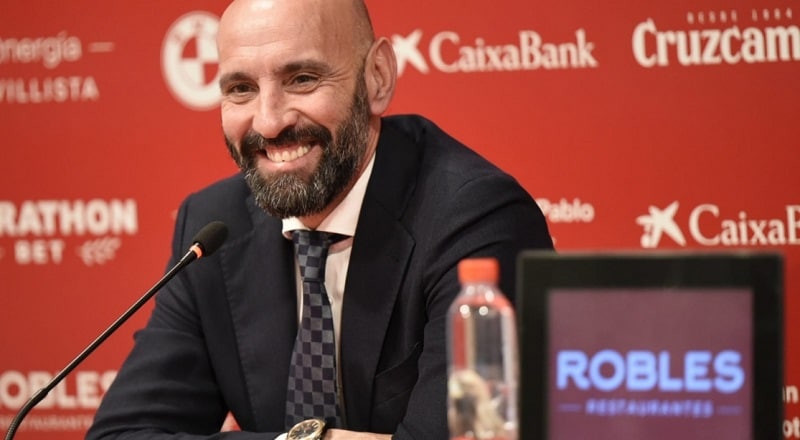 Monchi durante una presentación | Imagen: Sevilla FC