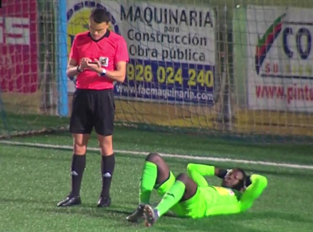 Diarra perdía tiempo tras los últimos goles del Algeciras.