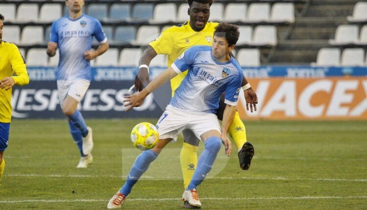 Lance del juego Lleida-Ejea de la pasada jornada