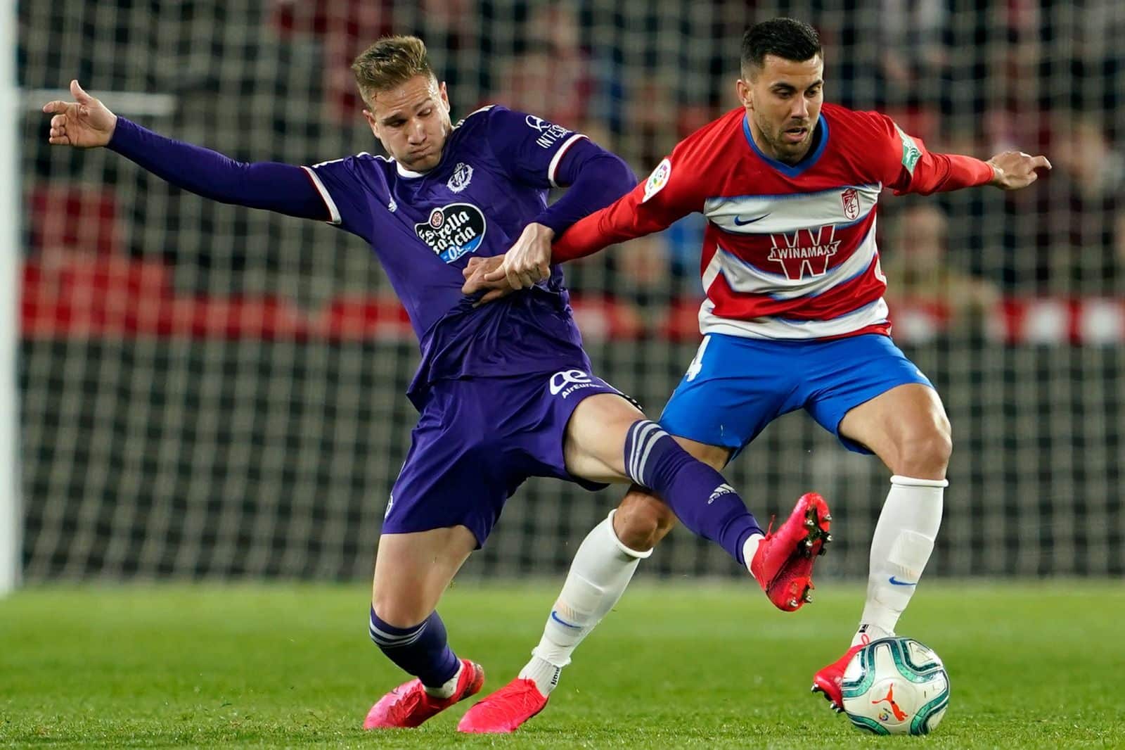 Granada y Valladolid nos ofrecieron un gran partido, sobre todo en la segunda parte.
Fuente: www.granadacf.es