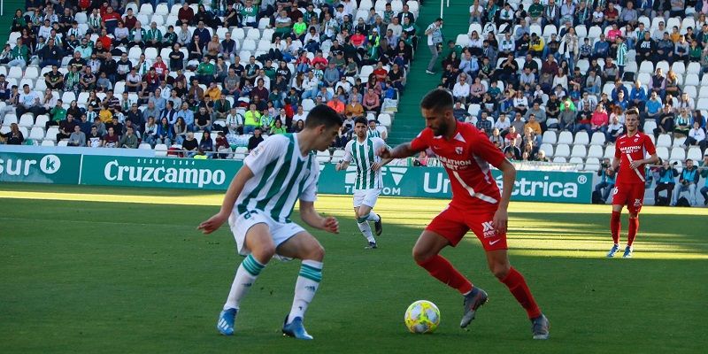 Jesús Álvaro con el Córdoba en febrero de 2020