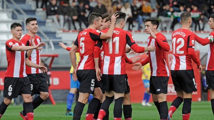 Jugadores del Bilbao Athletic celebran el 1-0 en el encuentro frente al Real Unión