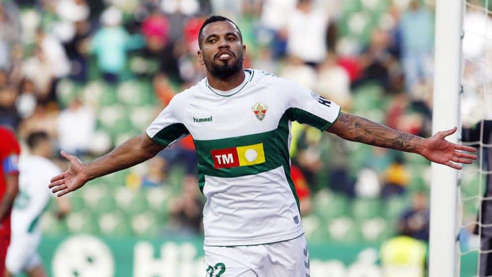 Jonathas celebrando su primer gol ante el Numancia