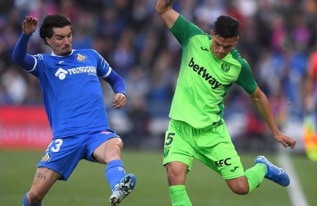 Jason Remeseiro en un partido frente al CD Leganés