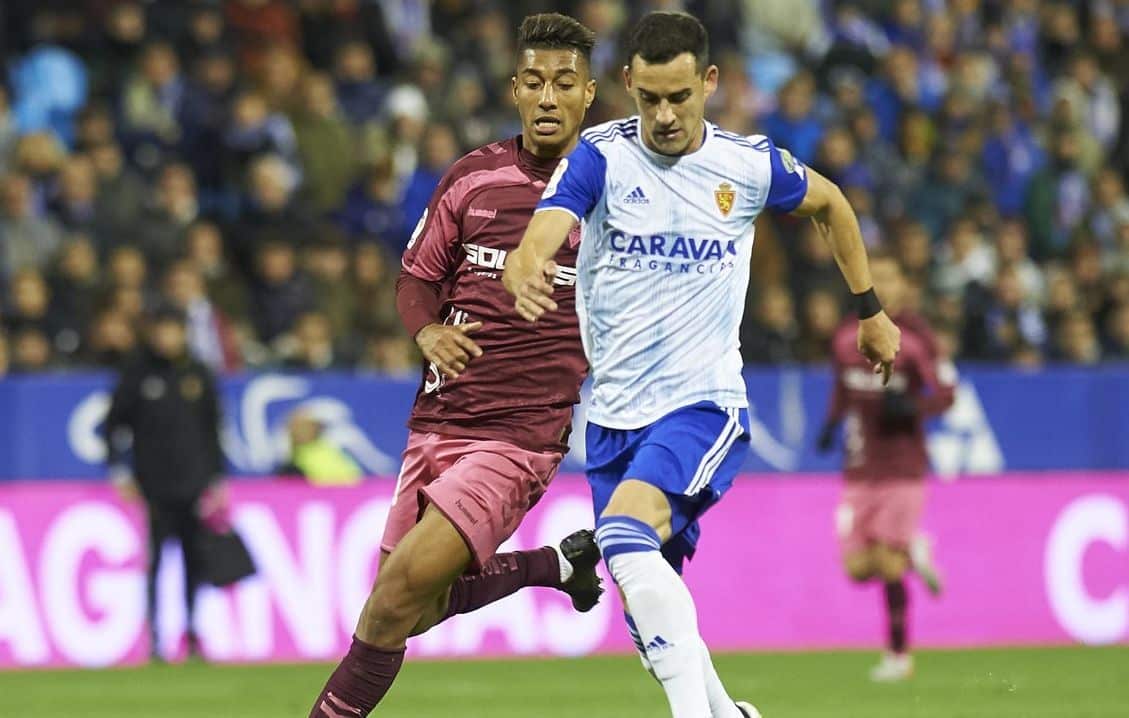 Linares en un partido en su última temporada con el Real Zaragoza