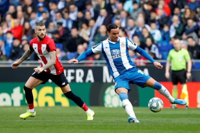 Raúl de Tomás en el partido frente al Athletic Club