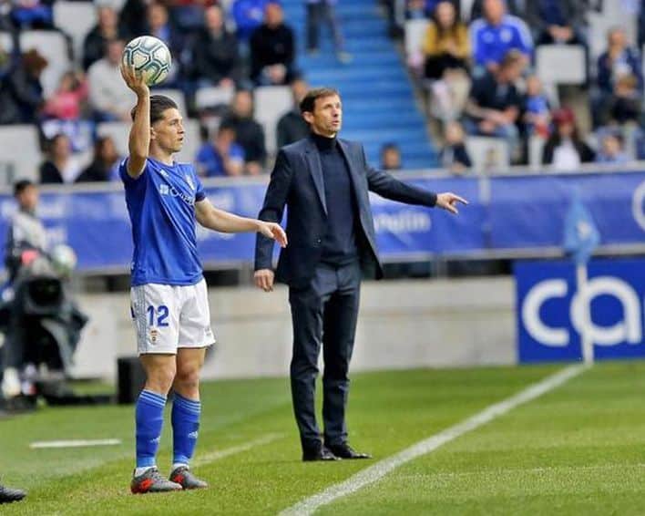 José Ángel Ziganda en el partido frente al CD Tenerife en el Carlos Tartiere