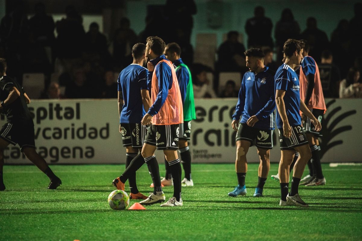 Calentamiento del FC Cartagena en un partido