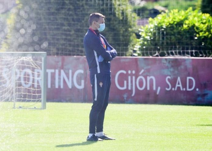 Miroslav Djukic en un entrenamiento