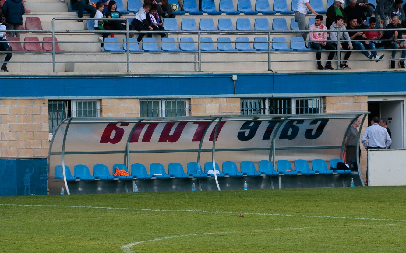 El banquillo de Urritxe repitirá inquilino por tercera temporada consecutiva. Imagen:  estadiosdefutbol.com