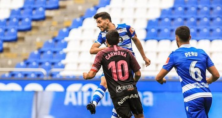 Lance del encuentro entre Dépor y Sporting