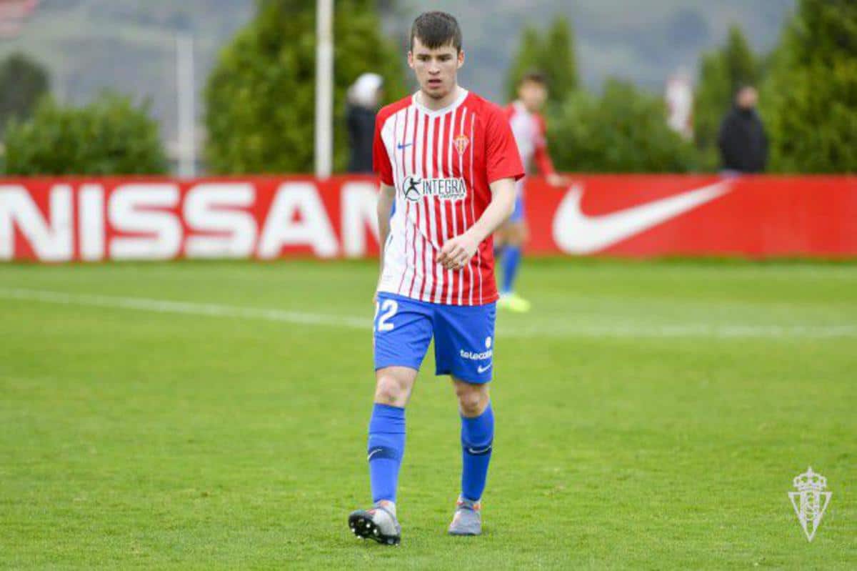 Guille Rosas con el Sporting 'B'