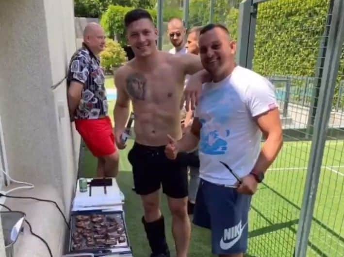 Luka Jovic de parranda