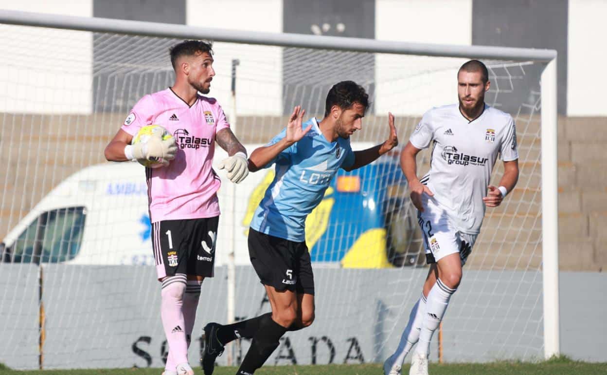 Marc Martinez en un partido con el FC Cartagena