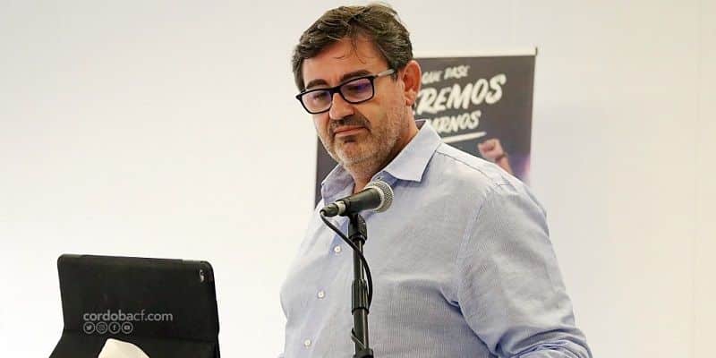 González Calvo durante la presentación de la campaña de abonados | Imagen: Córdoba CF