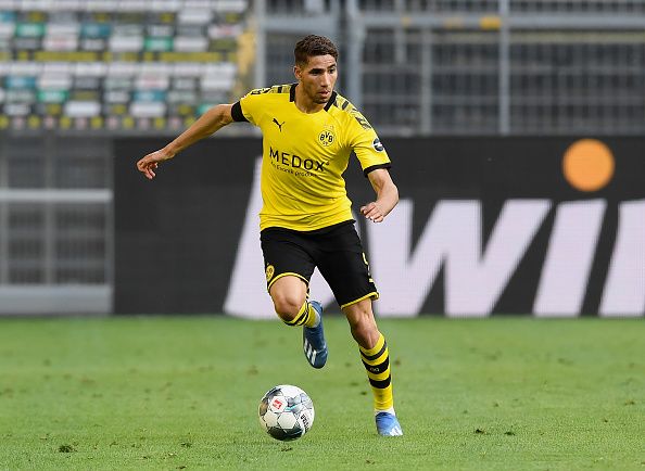Hakimi con la camiseta del Borussia Dortmund – Foto destacada vía: https://lastwordonfootball.com/
