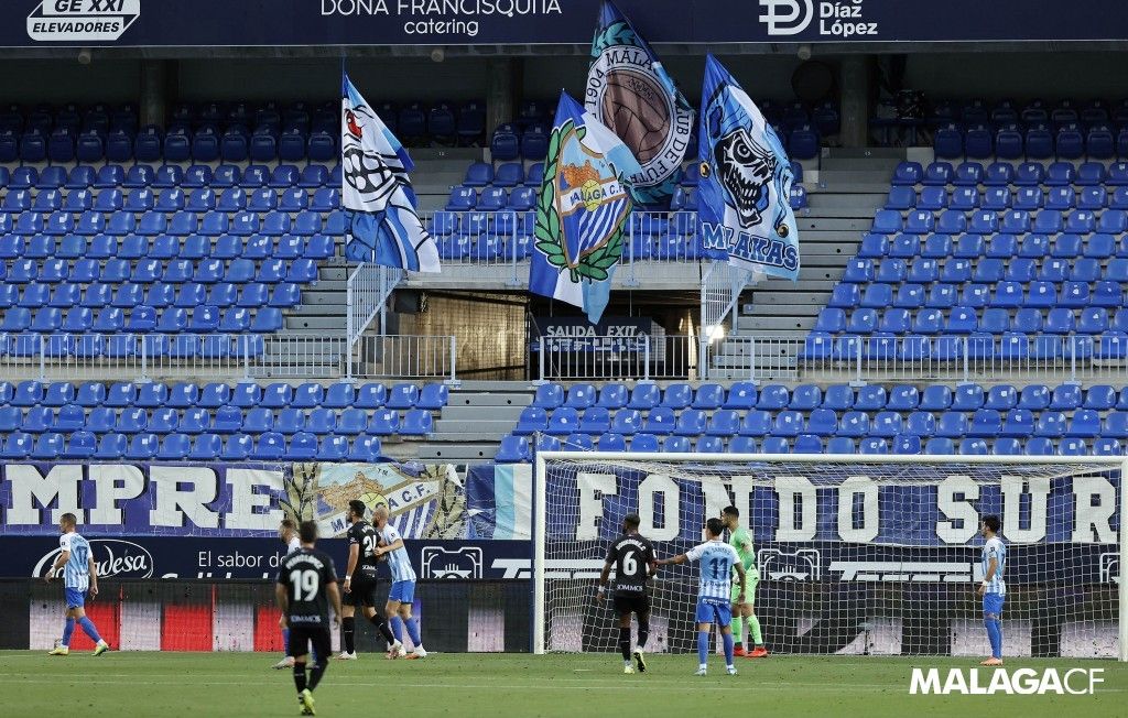 Imagen de archivo de un encuentro en el feudo del Málaga CF.
Fuente:  https://twitter.com/MalagaCF/status/1279700279689166849/photo/1